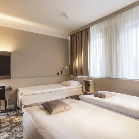 Center Hotel 3*