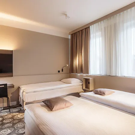 Center Hotel
