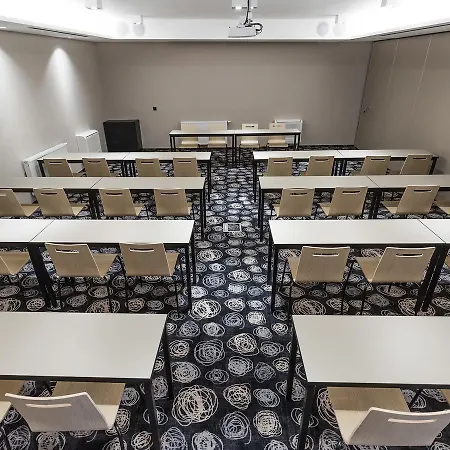 Center Hotel 3*
