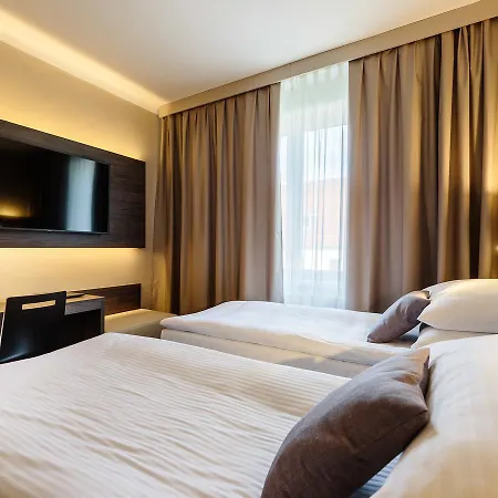 Center Hotel